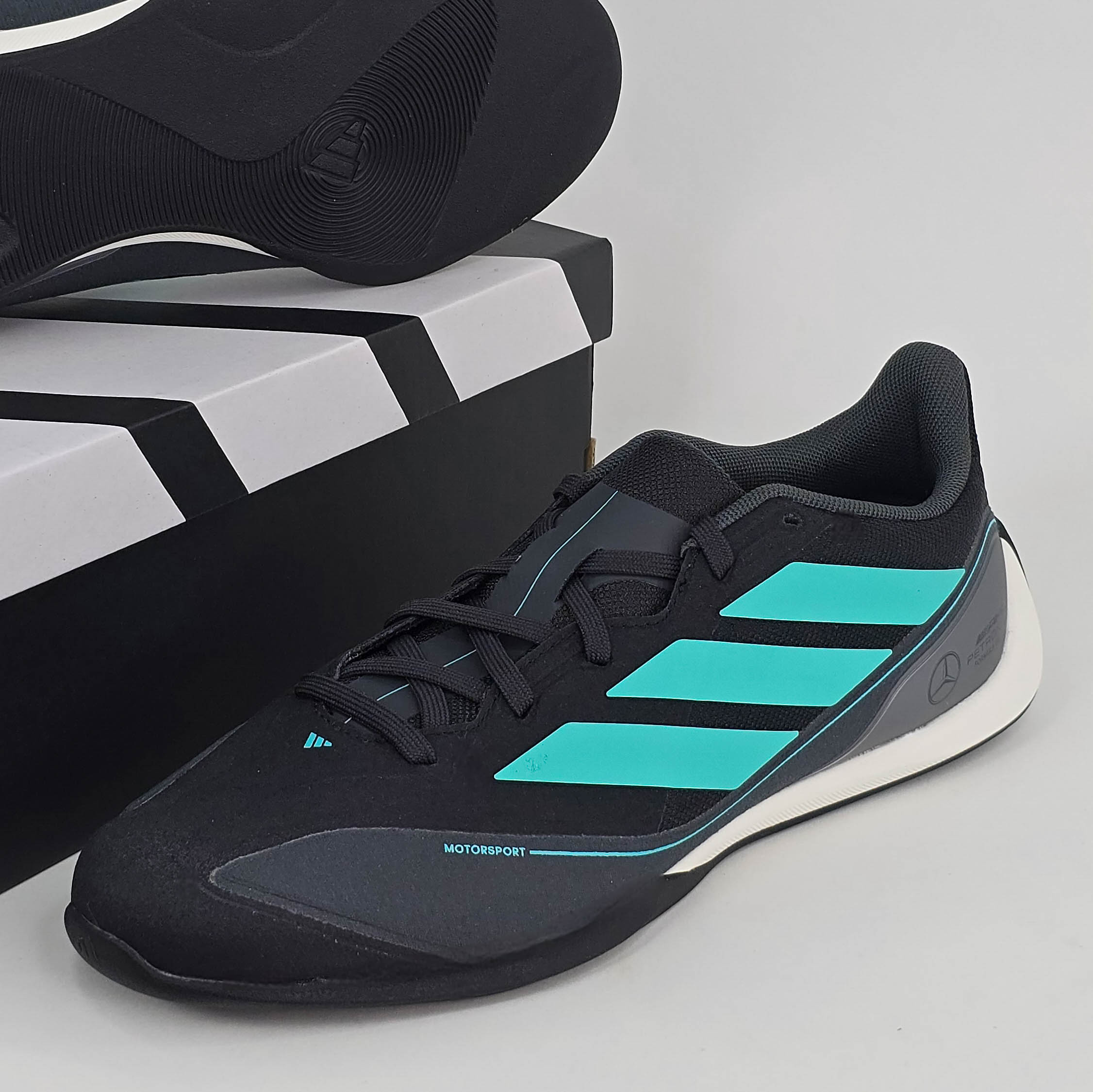 Adidas Feroza Base Mercedes Tennis - AMG PETRONAS F1 Team -C7