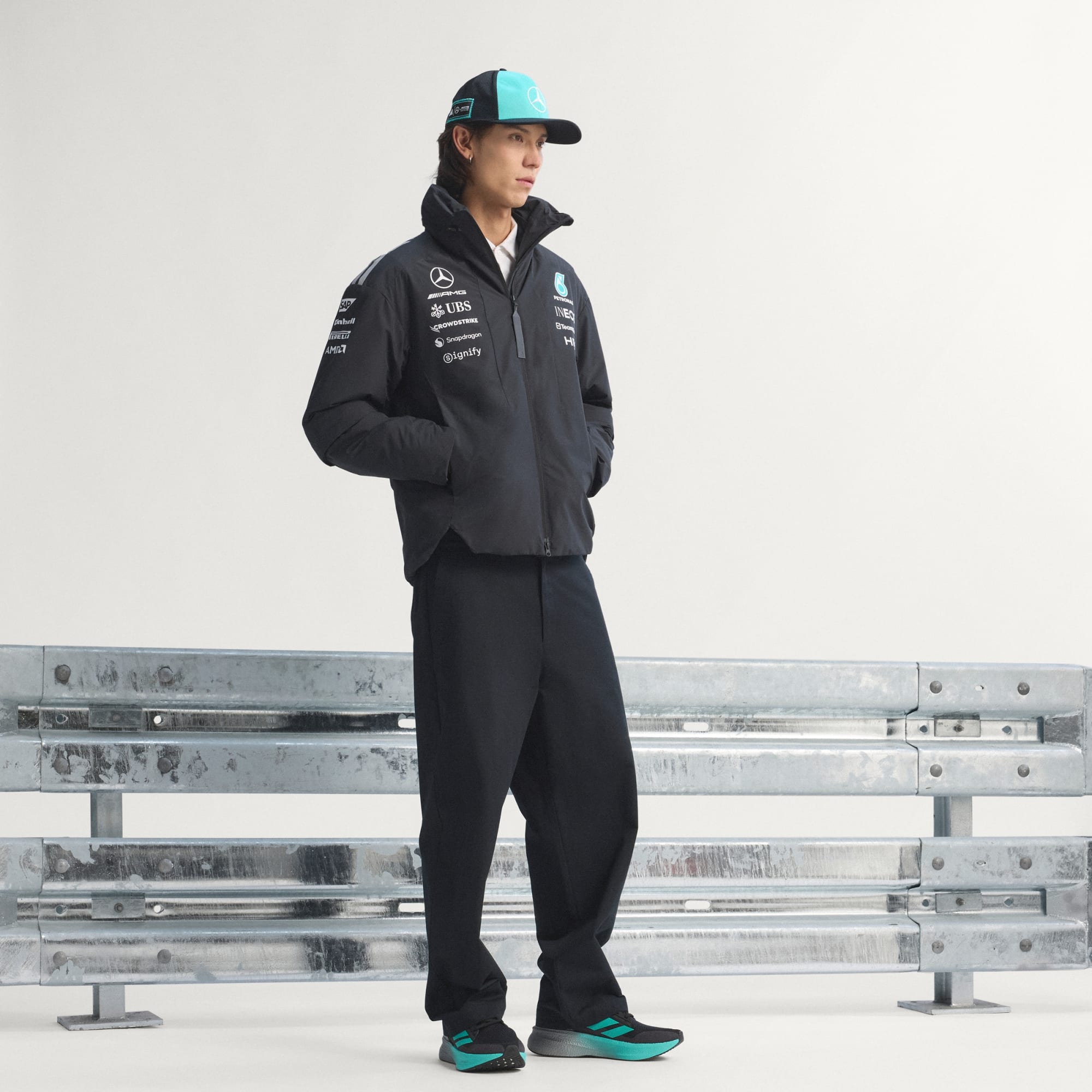 MERCEDES - AMG PETRONAS FORMULA 1 TEAM ENGINEERS JACKET -A89 - Imagen 4