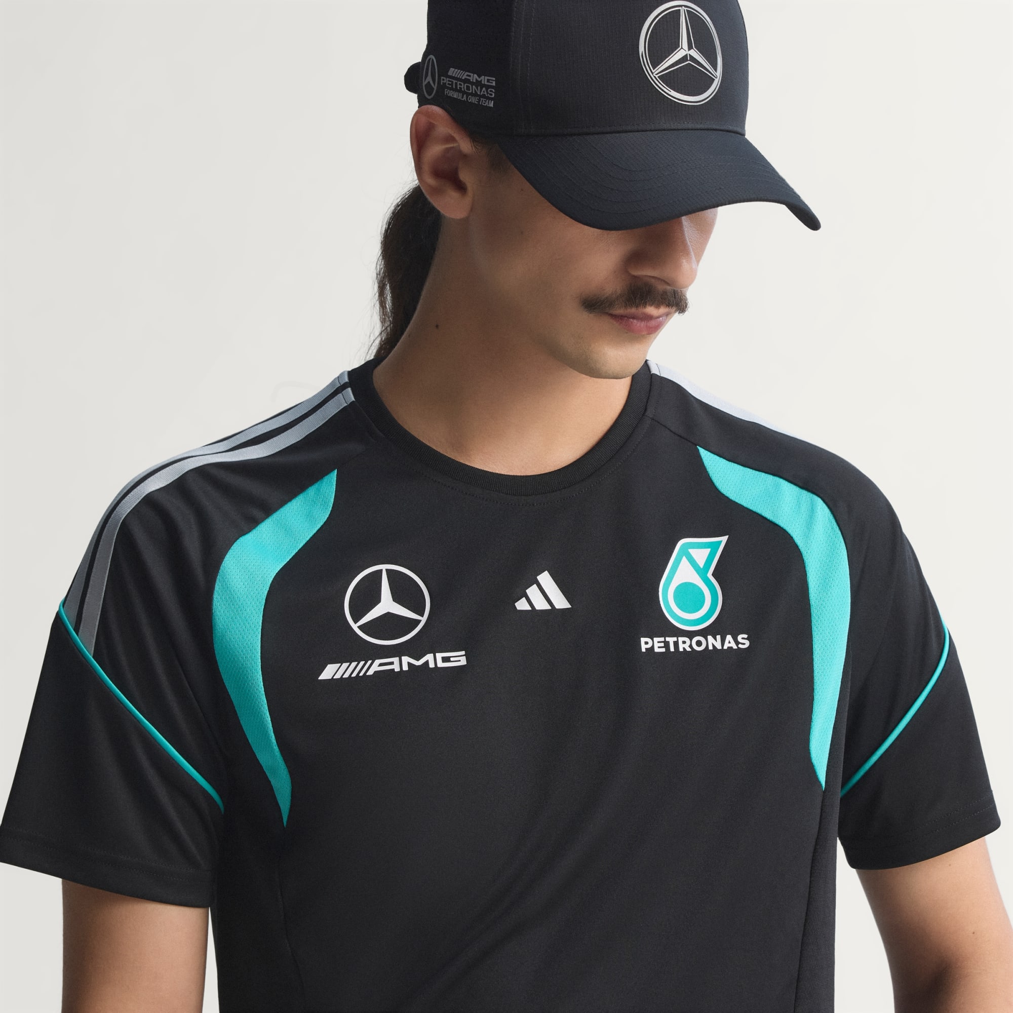 JERSEY MERCEDES - AMG PETRONAS F1 TEAM MECHANICS -A85 - Imagen 2