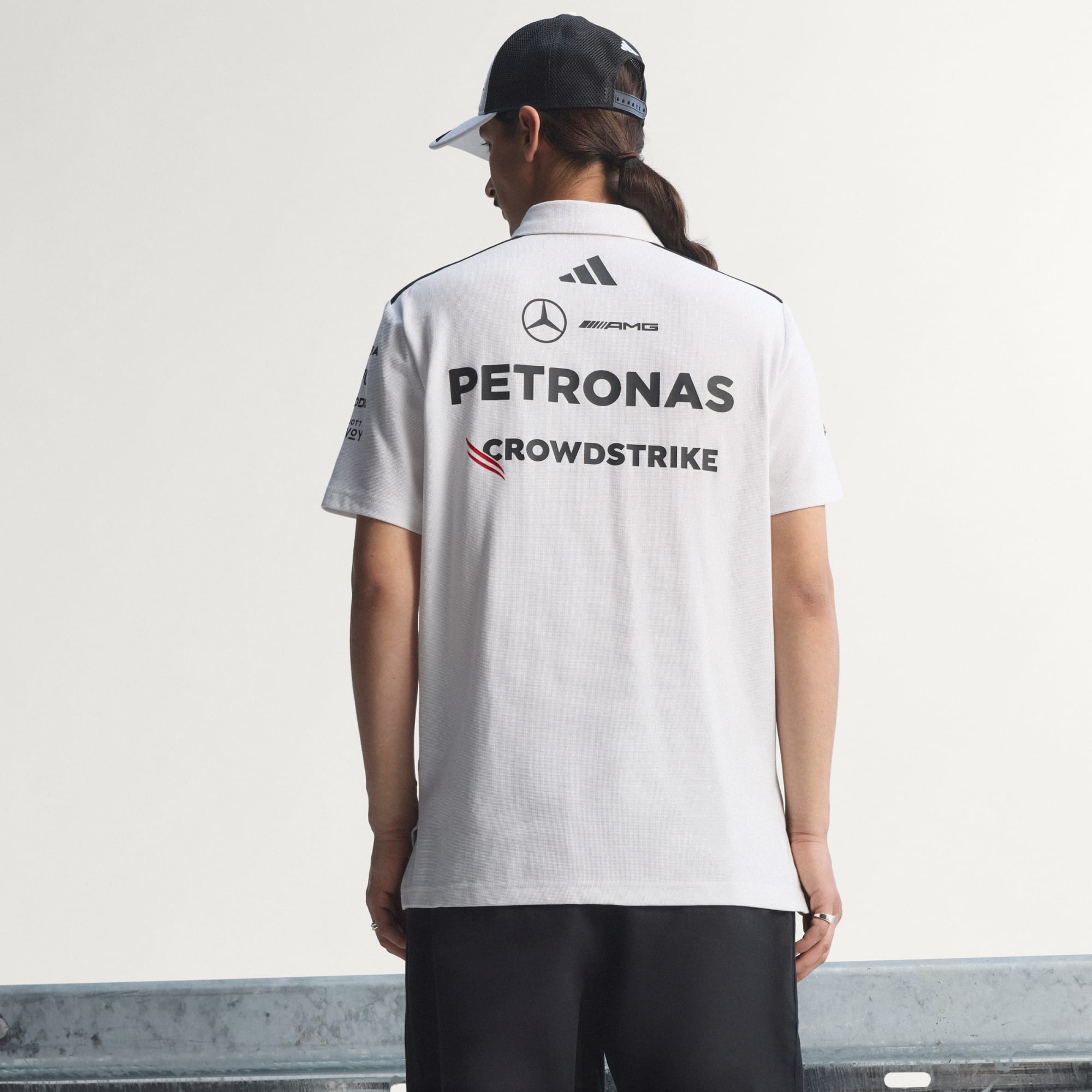 MERCEDES‑AMG PETRONAS F1 ENGINEERS POLO -A88 - Imagen 2